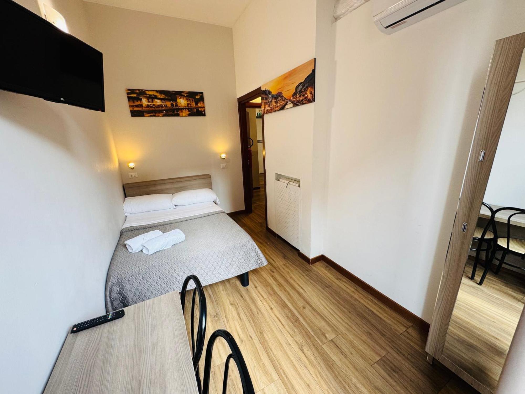 Bovisa House B&B Private Rooms Милан Экстерьер фото
